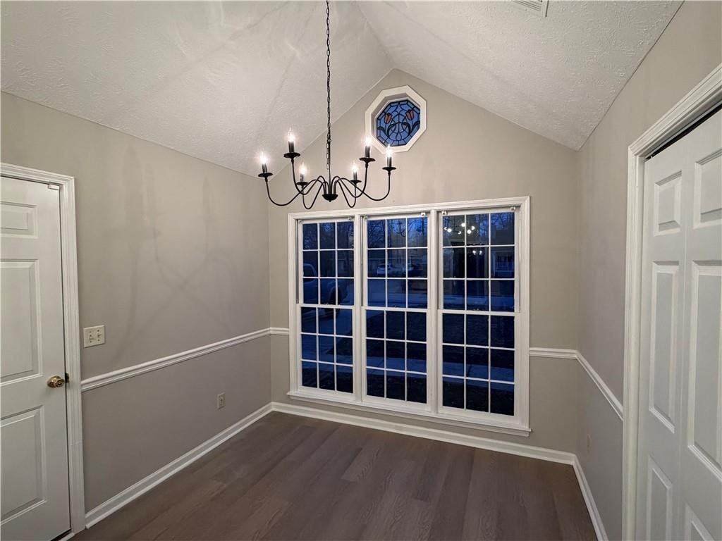 65 Beaverdam Ct - Photo 4 of 28