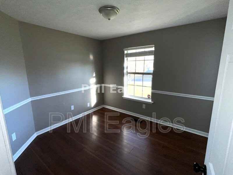 916 Linda Dr - Photo 7 of 14