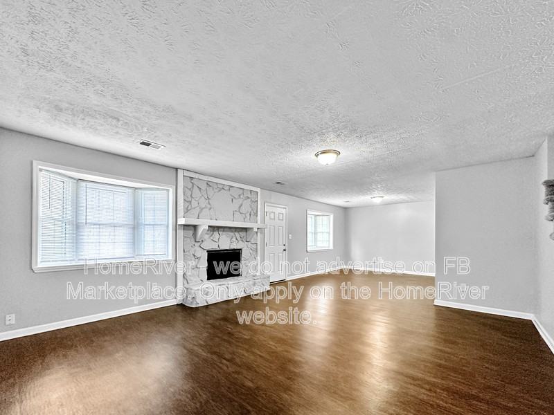 9289 Forest Knoll Dr - Photo 2 of 17