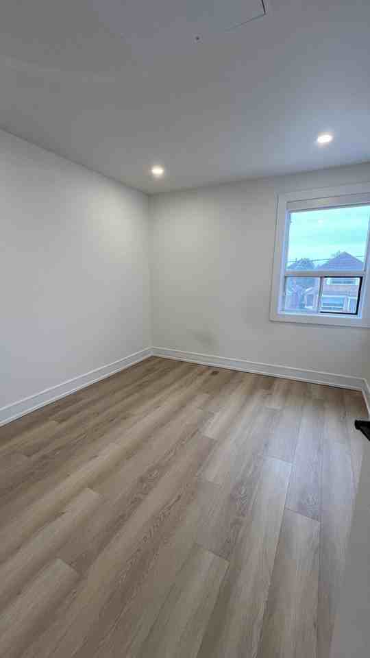 184 Dunraven Drive - Photo 6 of 14