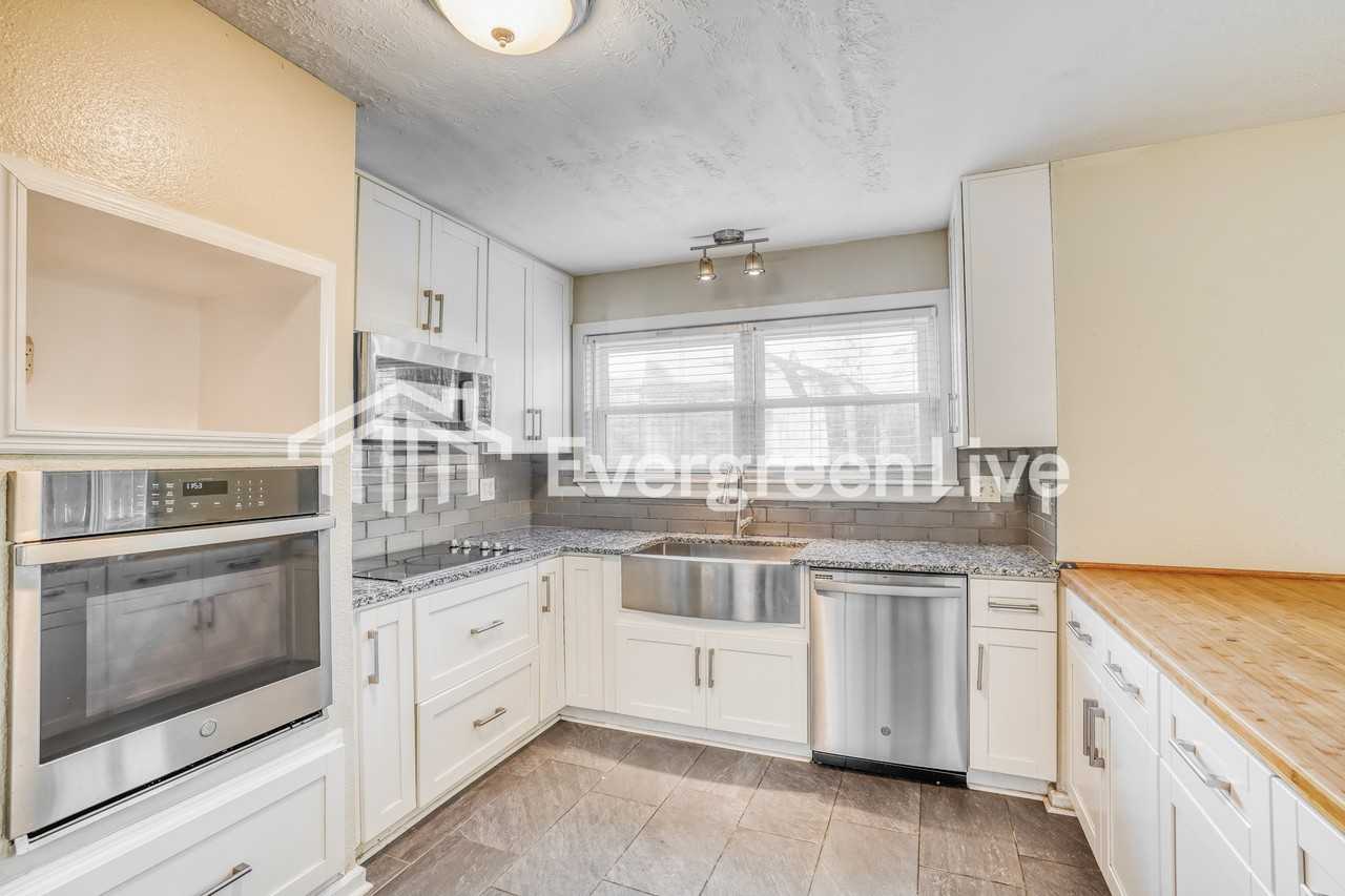 17828 Cluster Ct - Photo 6 of 15