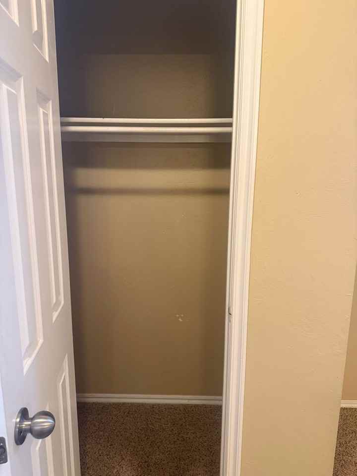 10305 Nw 38th Ter - Photo 3 of 28