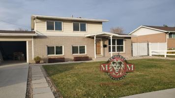 featured image of 1478 W Teakwood Dr