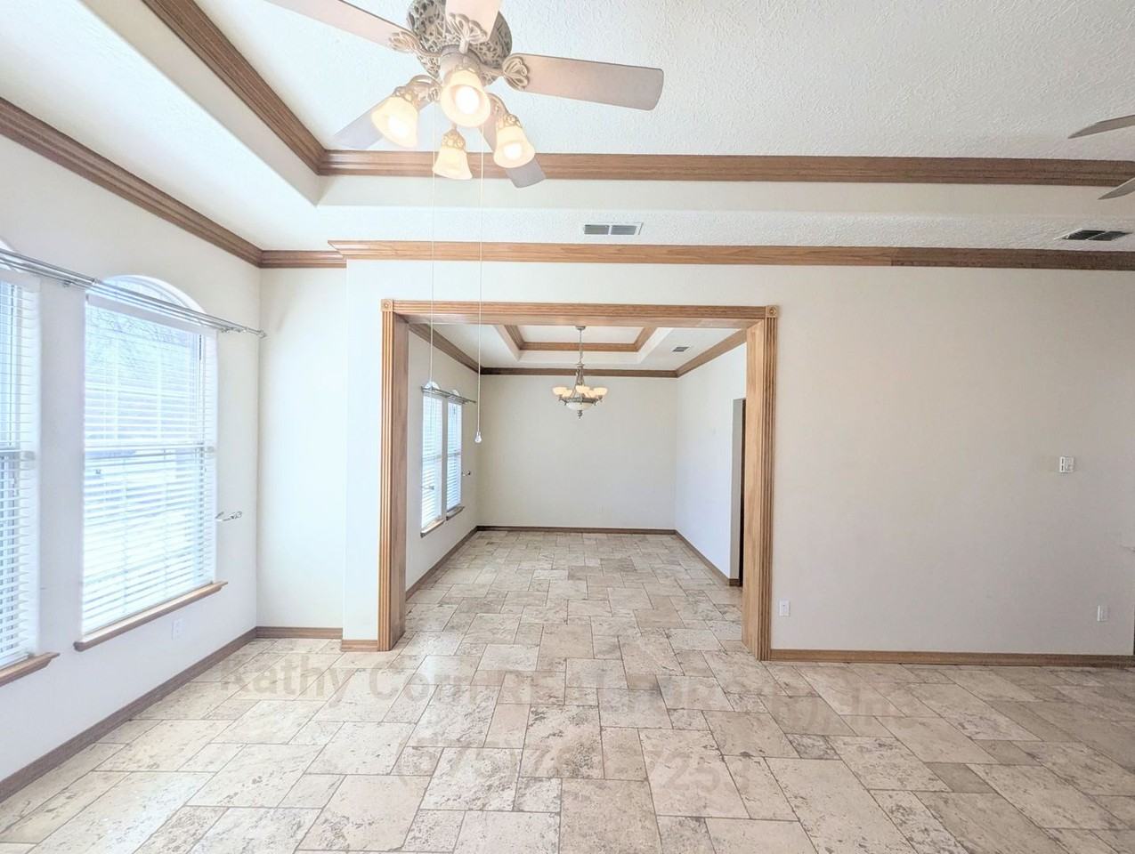 4000 Springwood Dr - Photo 6 of 50