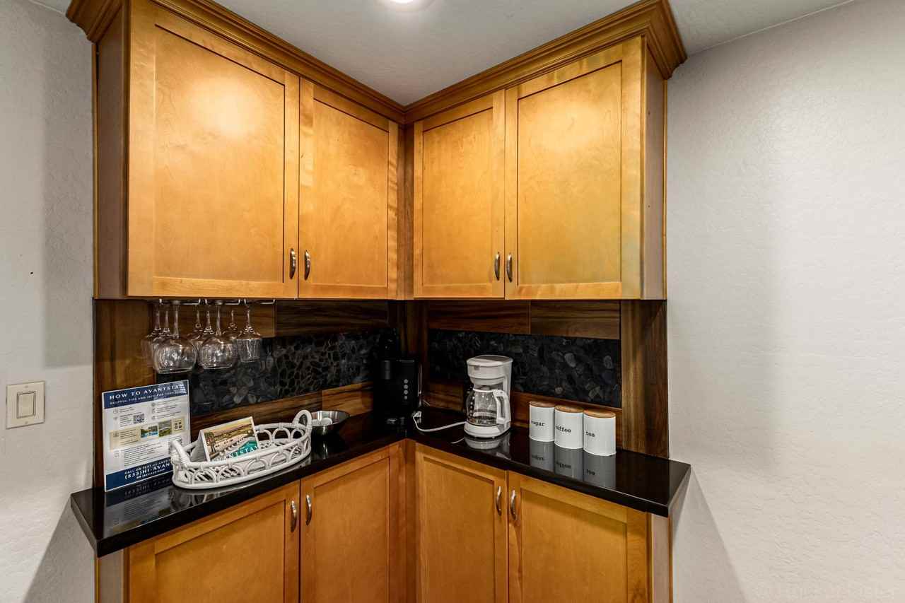 8719 E Osborn Rd - Photo 5 of 32