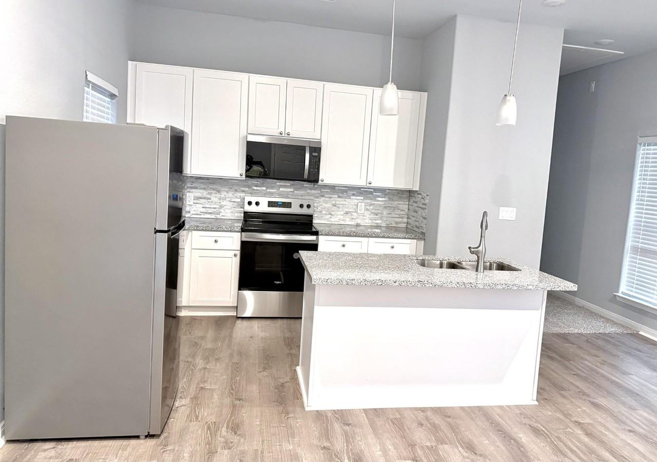 Tower St - Photo 3 of 4