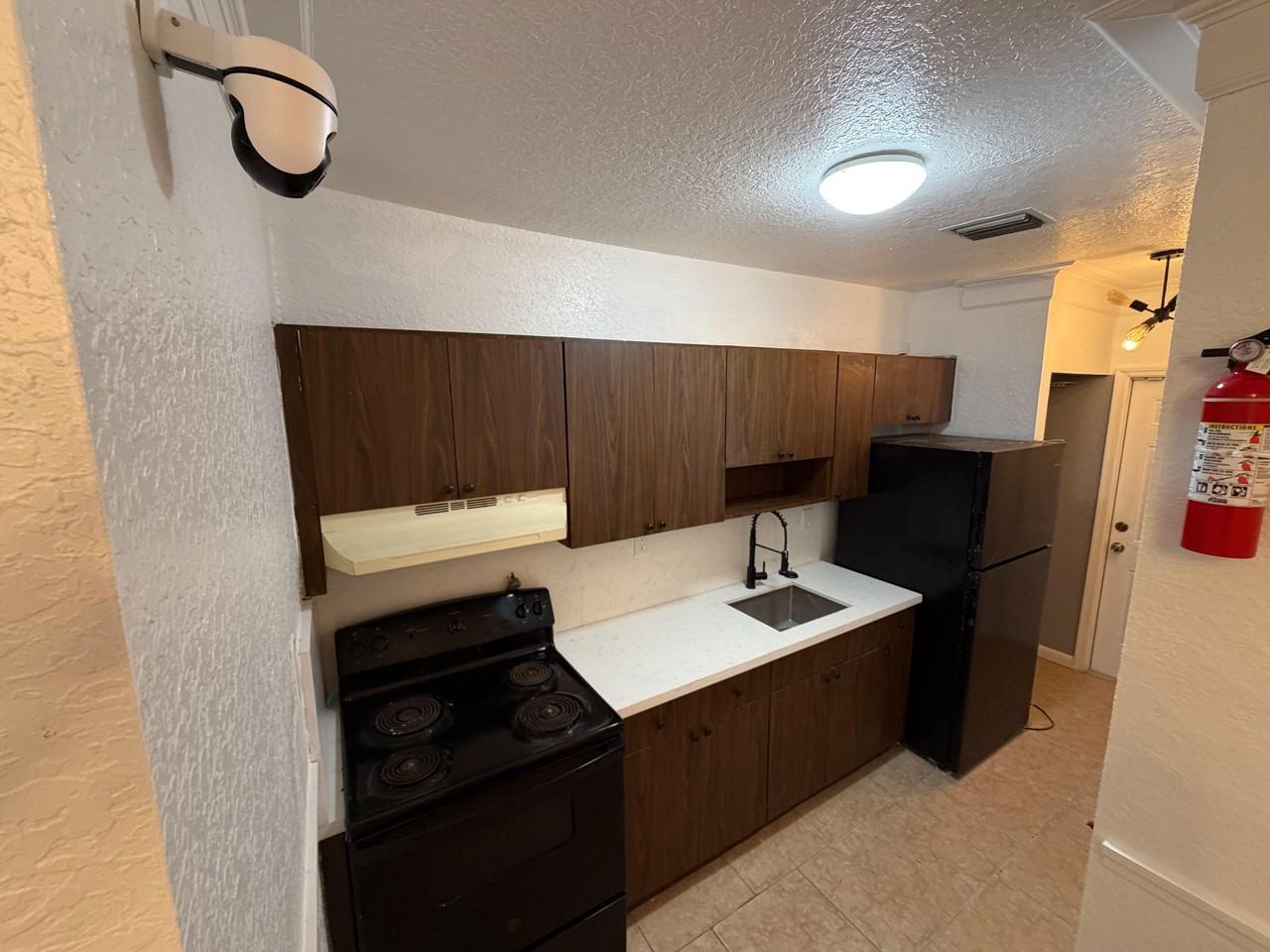 Nw 5th Ave - Photo 2 of 5