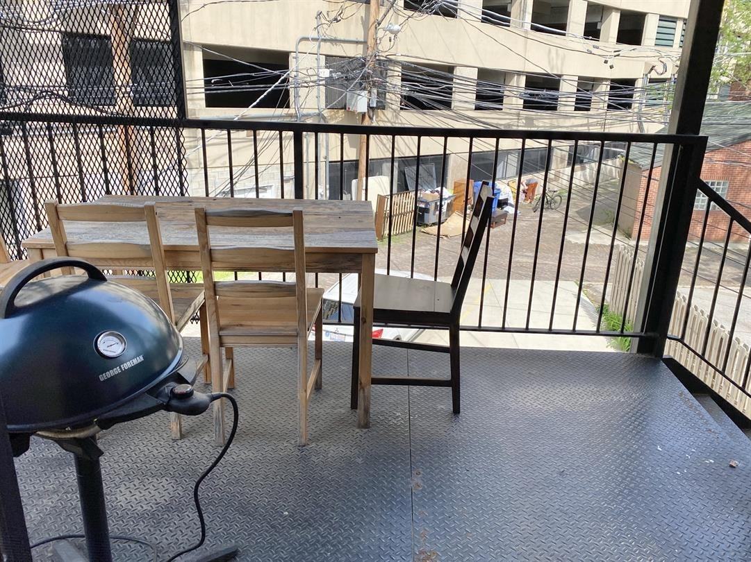 N Halsted St #1R - Photo 4 of 20