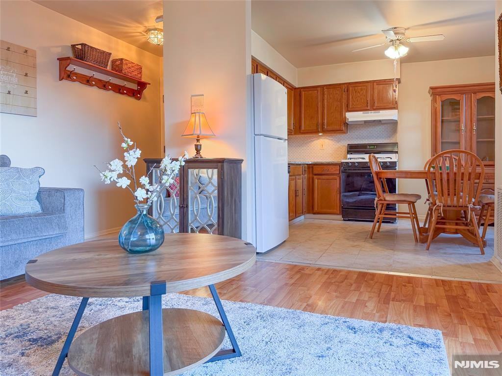 700 Schuyler Ave ##A21 - Photo 5 of 26