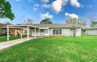 featured image of 2433 S Austin Ave