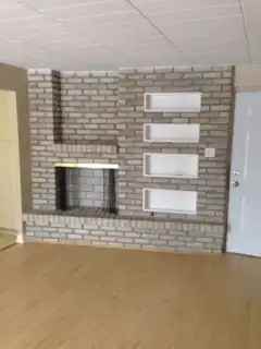 5821 Hennepin Cres #205 - Photo 3 of 10