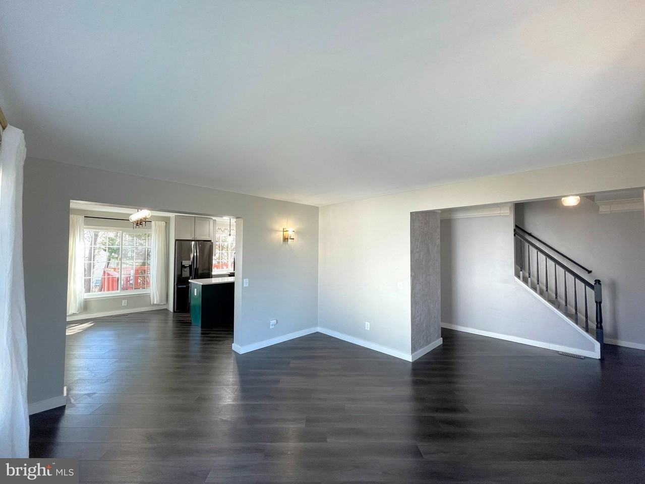 8834 Chiswick Ct - Photo 6 of 45