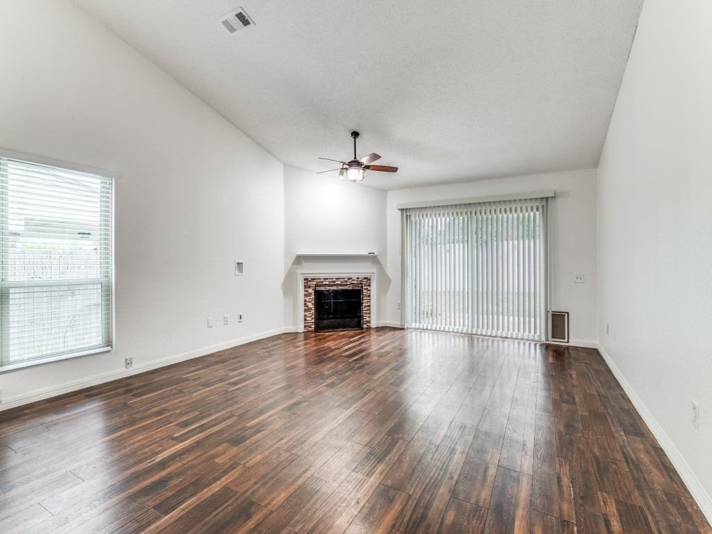 3709 Huckleberry Dr - Photo 3 of 13