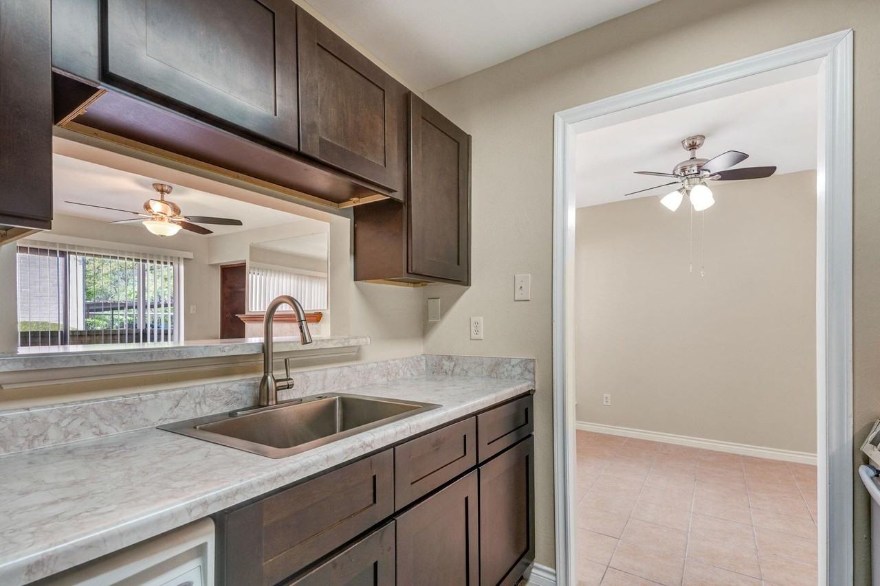 3500 Tangle Brush Dr ##150 - Photo 5 of 23