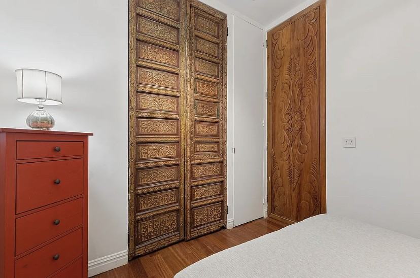 530 E 84th St #1J - Photo 5 of 8