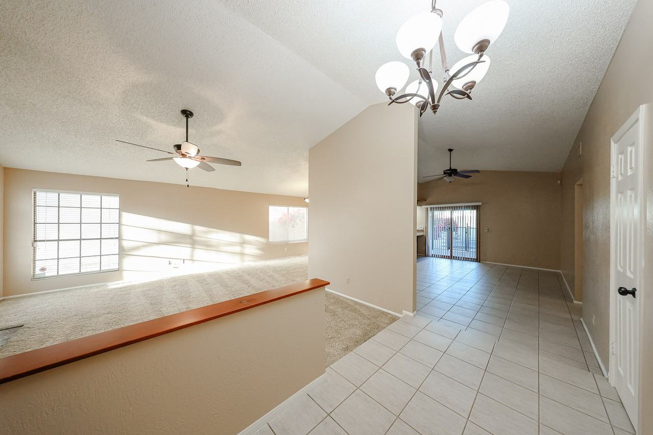 1817 N Palm Dr - Photo 5 of 35