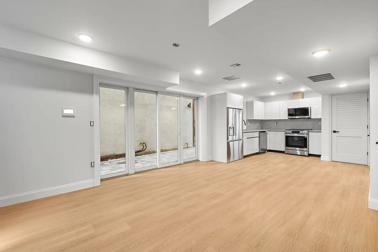 192 Cambridge Ave #5 - Photo 5 of 13