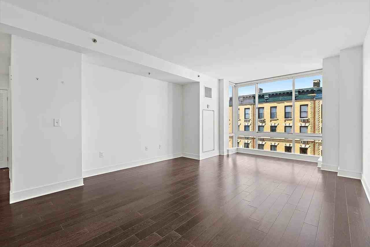 1100 Maxwell Ln #531 - Photo 3 of 16