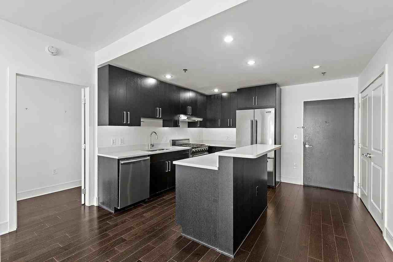 1100 Maxwell Ln #531 - Photo 5 of 16