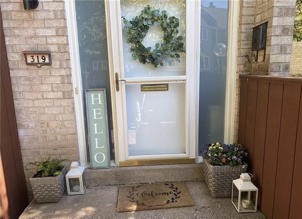 319 Carver Dr - Photo 4 of 10