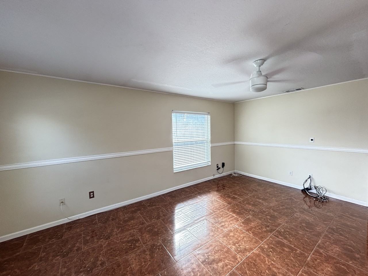 2615 E 10th Ave - Photo 4 of 26