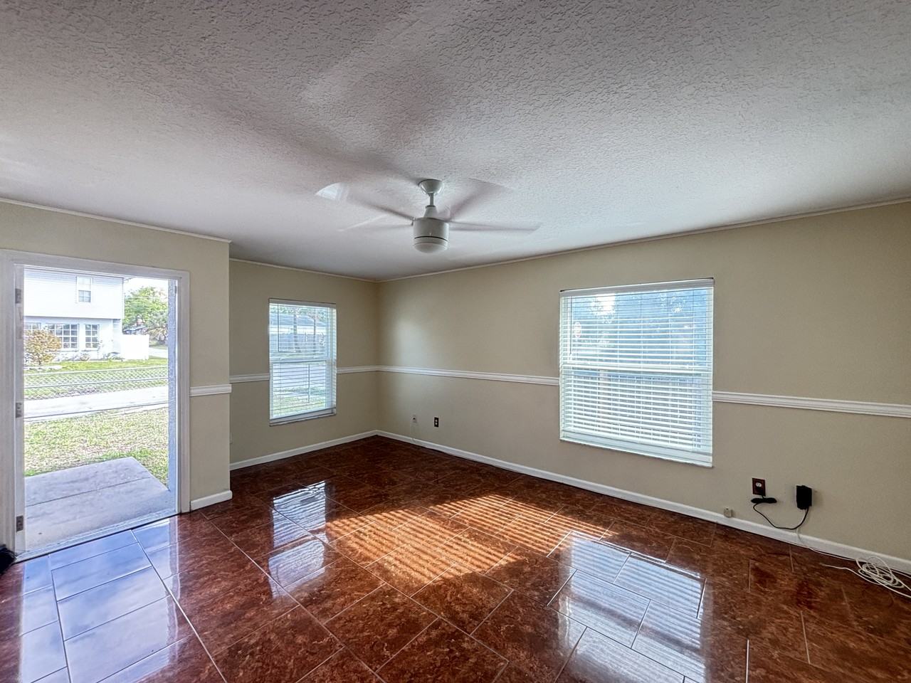 2615 E 10th Ave - Photo 5 of 26