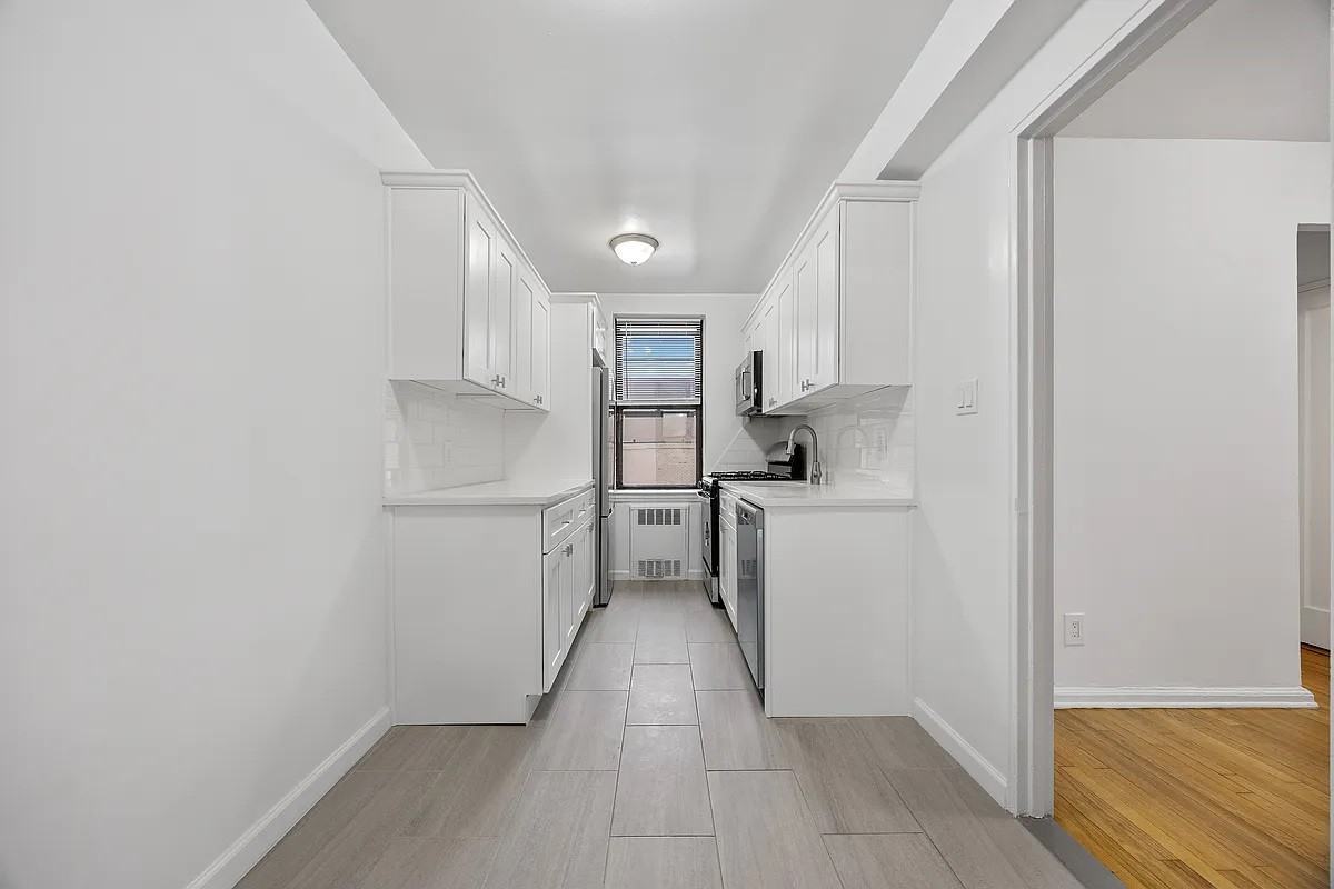 302 96th St #2W - Photo 3 of 16