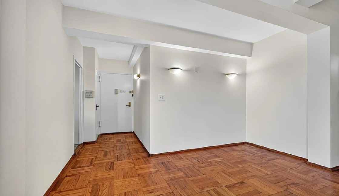 1555 Unionport Rd #7B - Photo 7 of 15