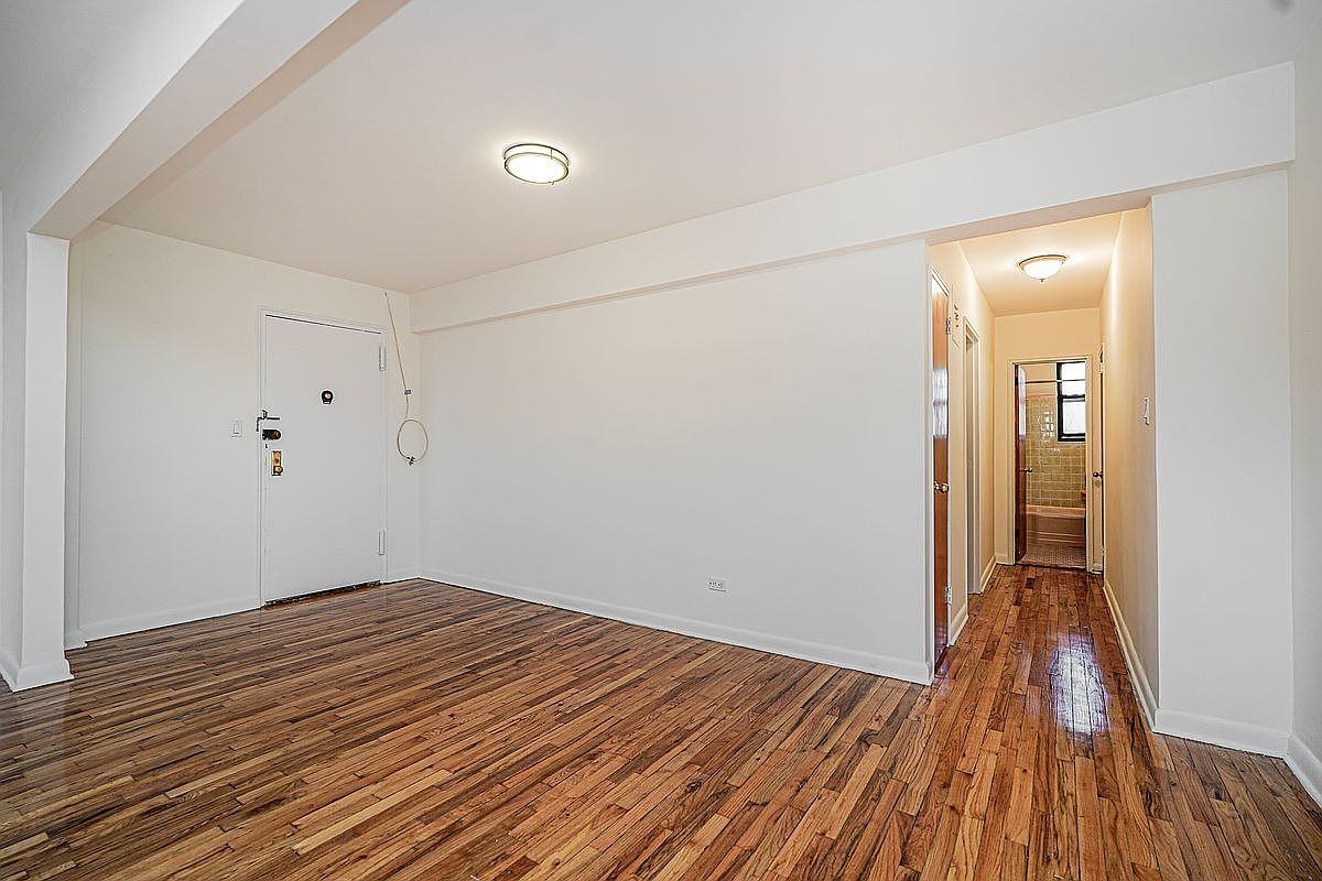 3101 Ocean Pkwy #3H - Photo 7 of 21
