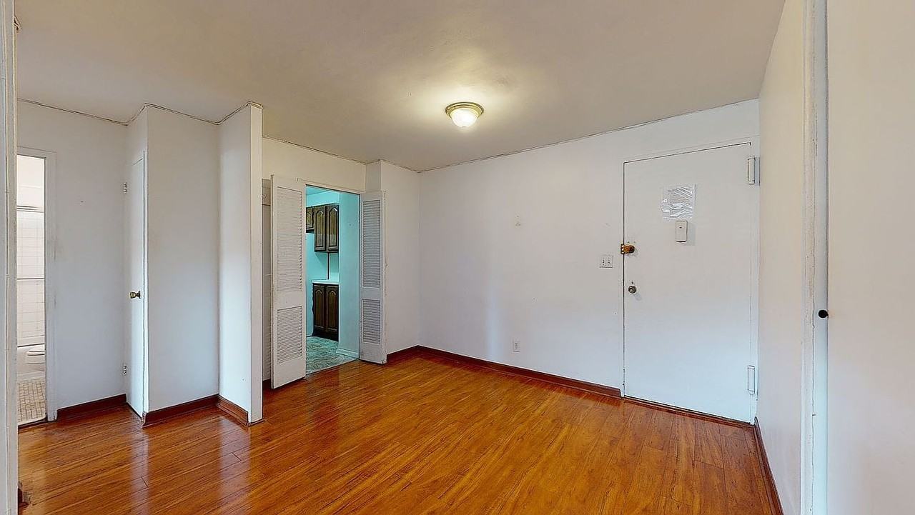 3131 Brighton 13th St #2E - Photo 4 of 14