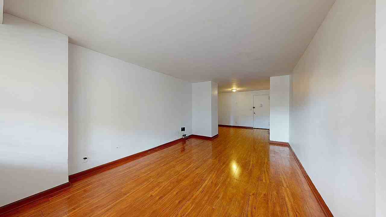 3131 Brighton 13th St #2E - Photo 6 of 14