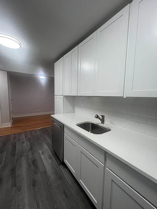 3260 Netherland Ave #4J - Photo 3 of 11