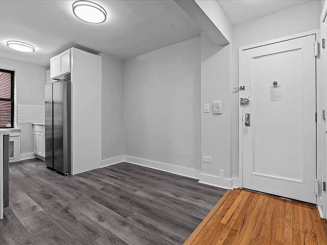 3260 Netherland Ave #4J - Photo 6 of 11