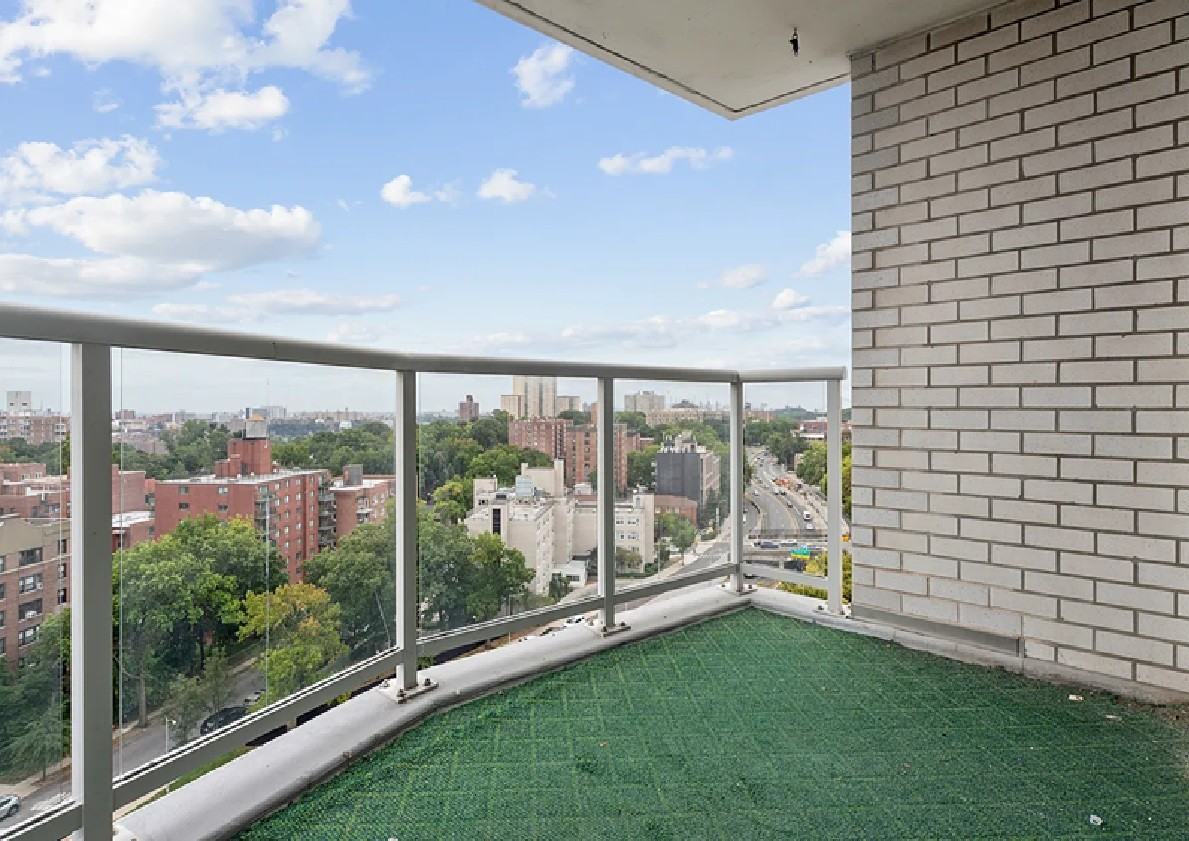 3333 Henry Hudson Pkwy #14W - Photo 5 of 5