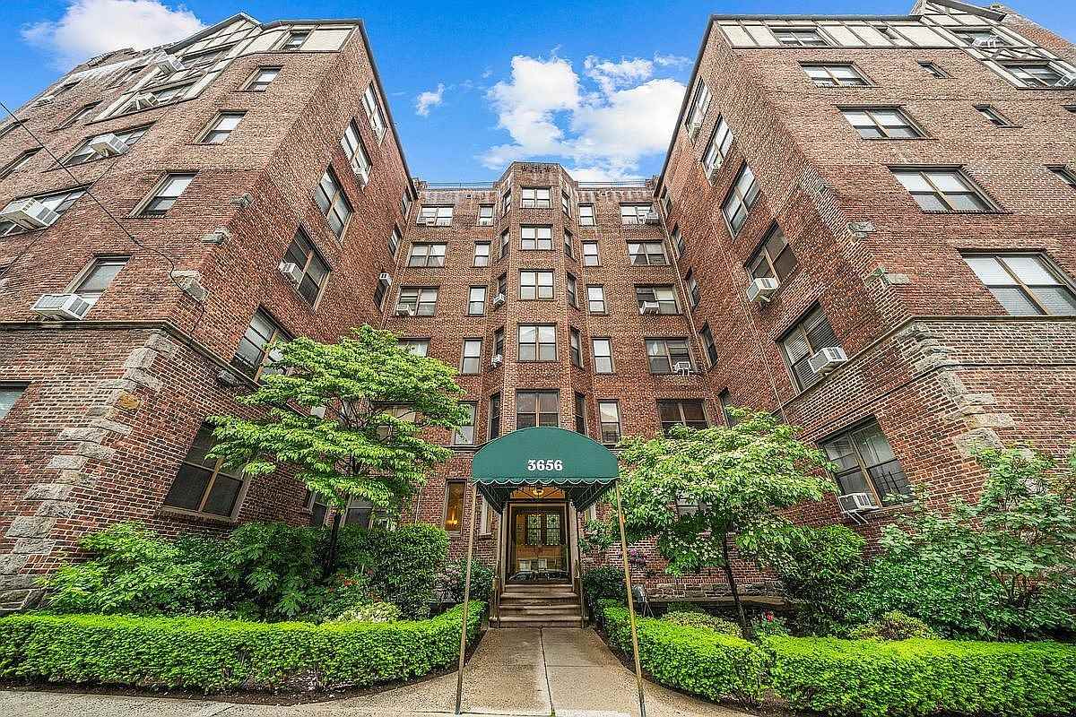 3656 Johnson Ave #4G - Photo 3 of 9