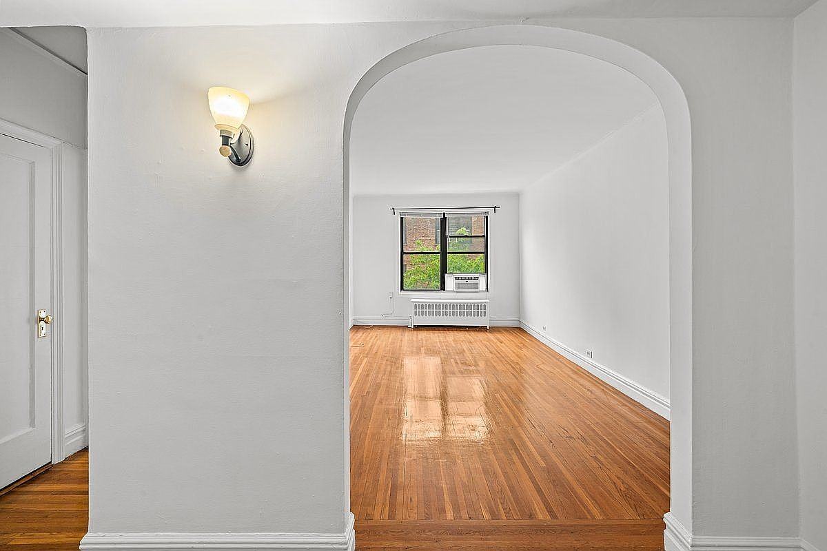 3656 Johnson Ave #4G - Photo 7 of 9