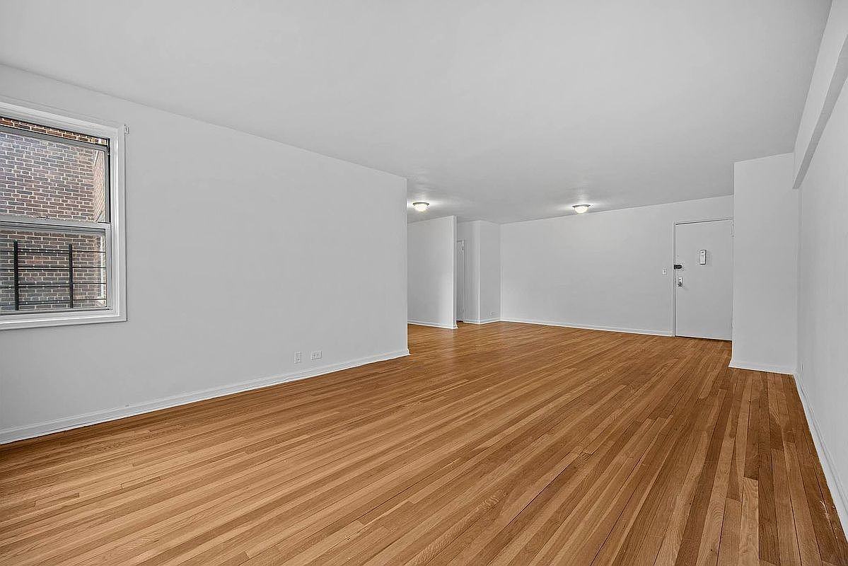 3720 Independence Ave #5G - Photo 3 of 14