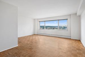 featured image of 2 Fordham Hill Oval #16E