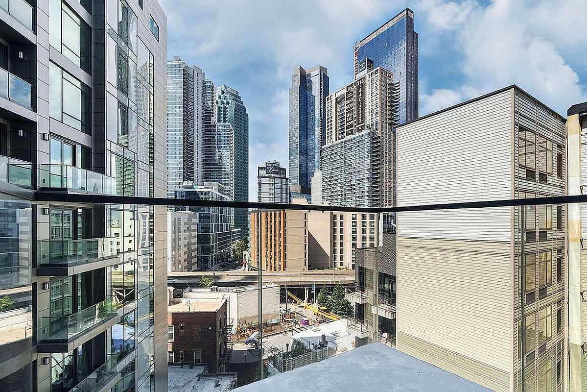 2720 42nd Rd #8J - Photo 3 of 7