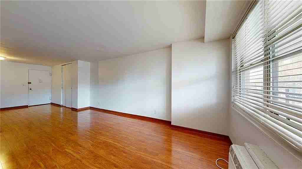 35 Seacoast Ter #2E - Photo 7 of 17