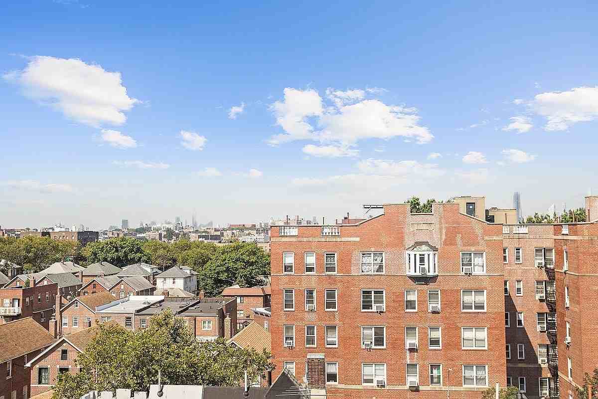 3530 73rd St #6A - Photo 7 of 8