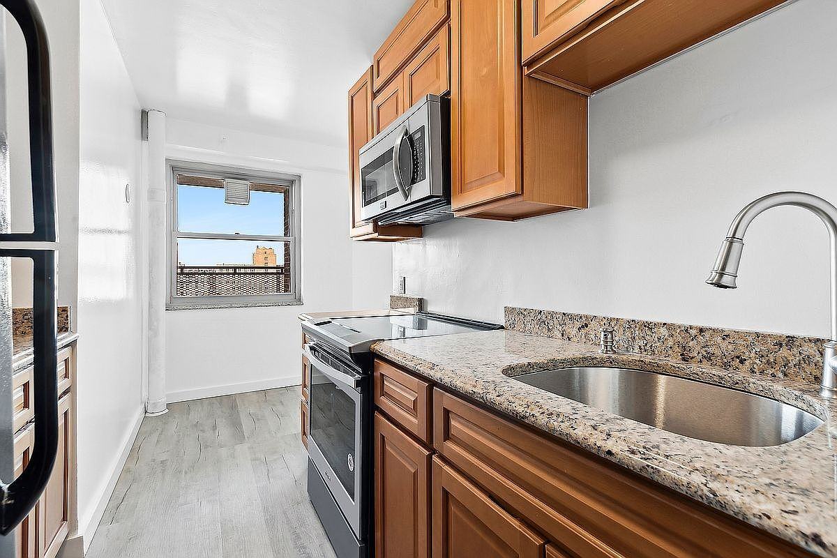 100 La Salle St #19H - Photo 4 of 6