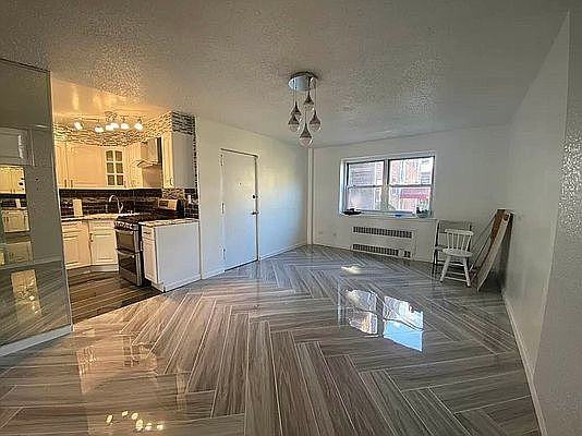 11118 66th Ave #1C - Photo 5 of 14