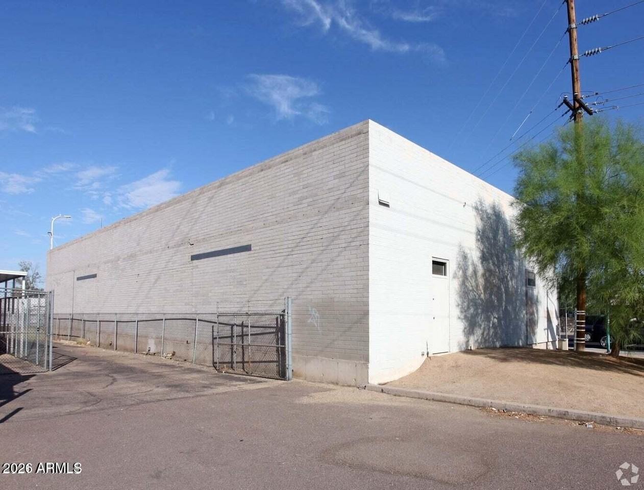 918 N 24th St - Photo 2 of 6