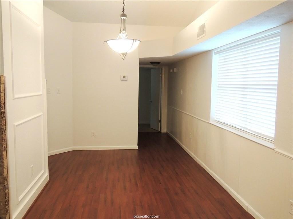 806 Camellia Ct - Photo 3 of 8