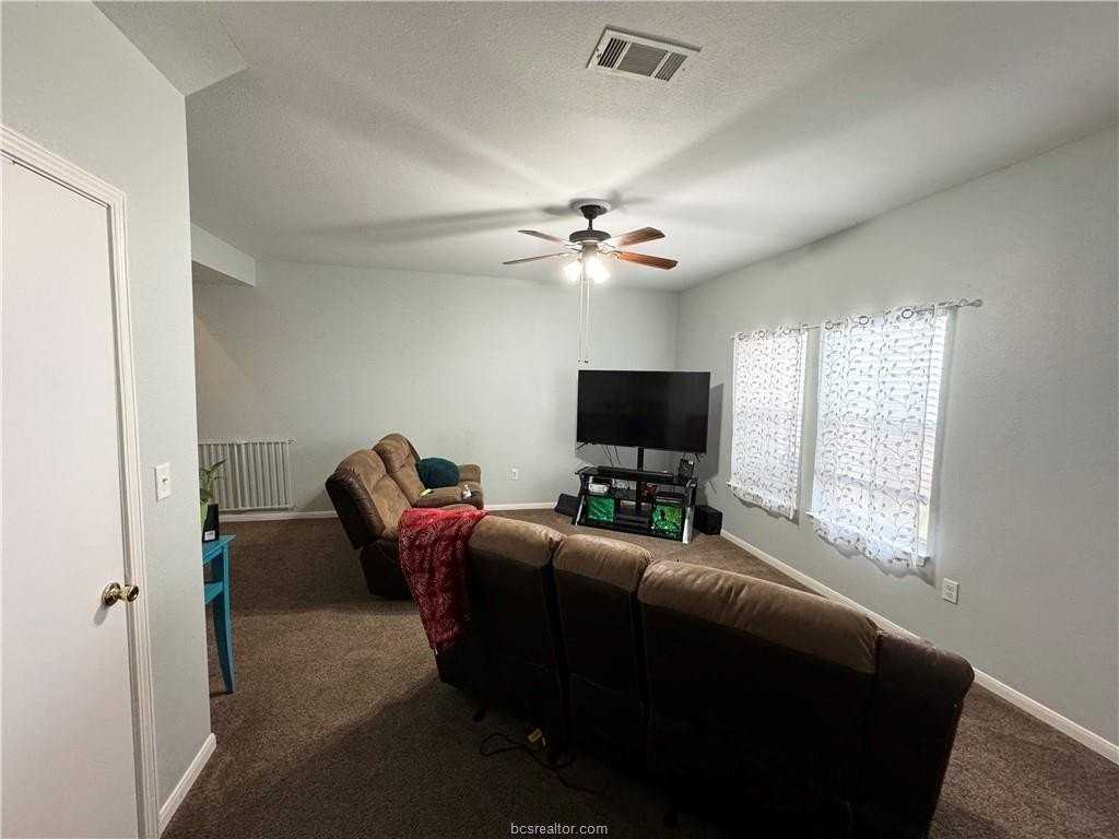 1235 Canyon Creek Cir - Photo 3 of 15