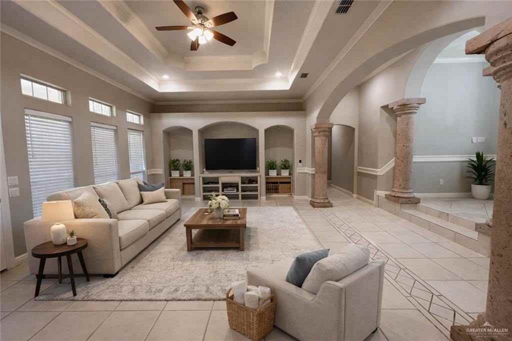 10212 N 12th St - Photo 4 of 13