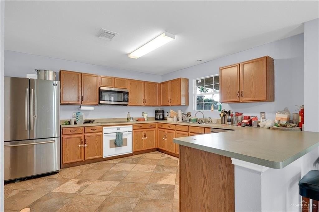 3806 View Point Dr - Photo 4 of 14