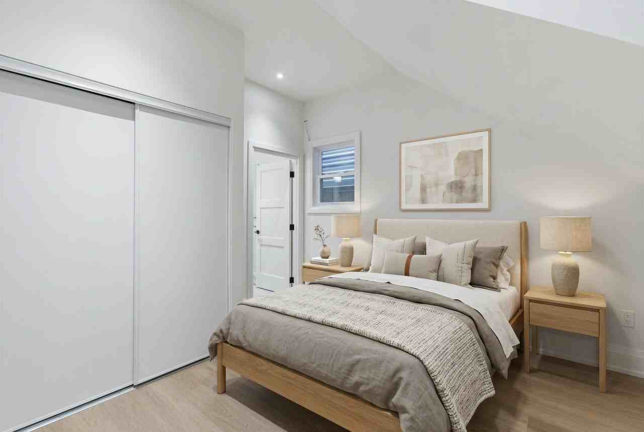 53 Harriet Street #B - Photo 3 of 8