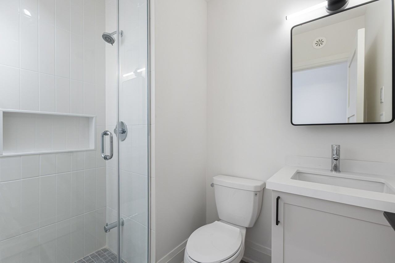 53 Harriet Street #B - Photo 4 of 8